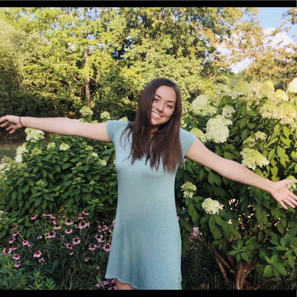 Meet your Posher - Picture 1 of 1